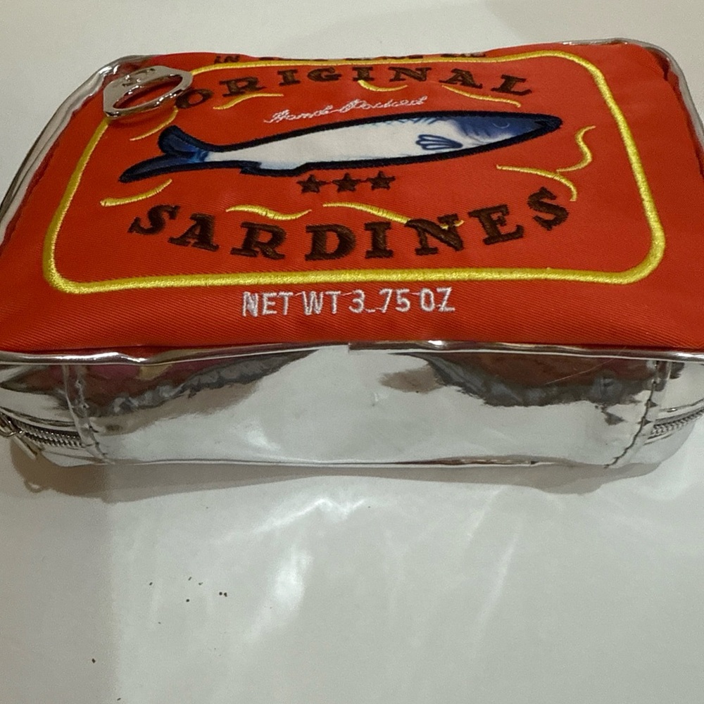 Canned Sardines Makeup Unisex Bag Style Toiletry Cute Travel Creative Aesthetic - Picture 3 of 6